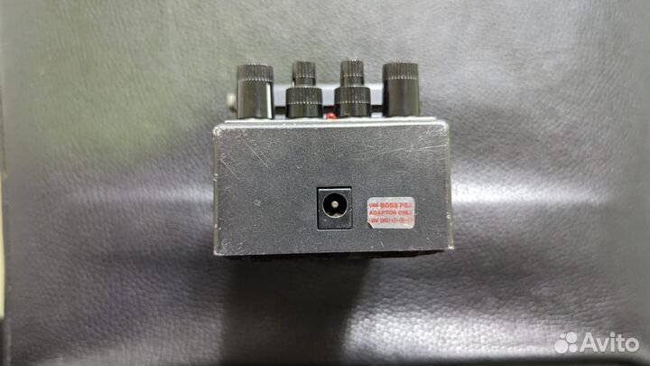 Гитарная педаль Boss metall zone MT-2