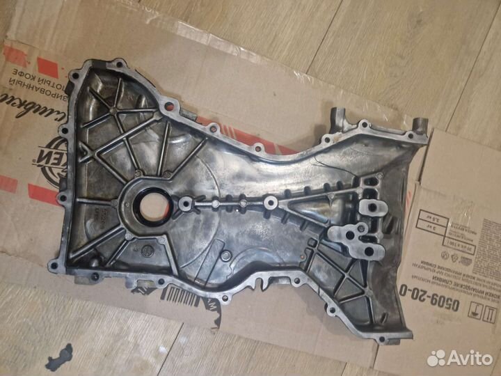 Боковая крышка двс мазда 2.0 lf17