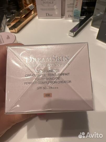 Dior capture кушон со сменным блоком dream skin