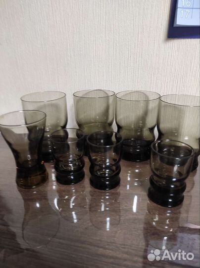 Рюмкицветное стекло