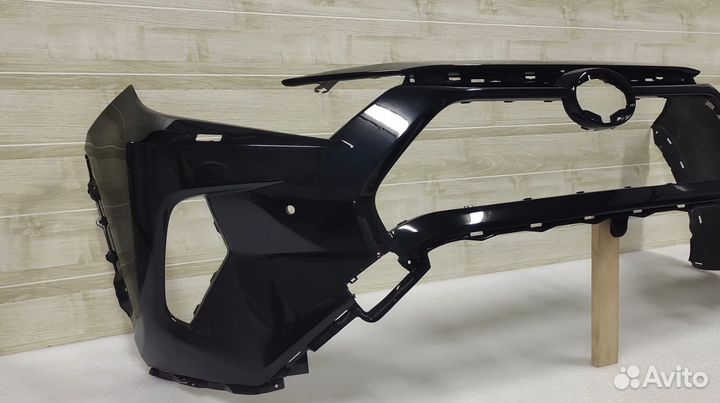 Бампер передний RAV4 -5 под парктроник без дефекта