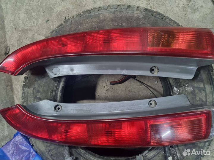 Задние фонари honda stream rn1