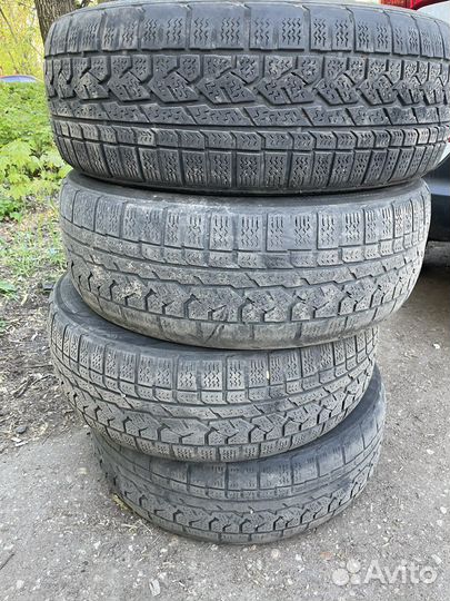Kumho I'Zen RV Asymmetric 225/60 R17