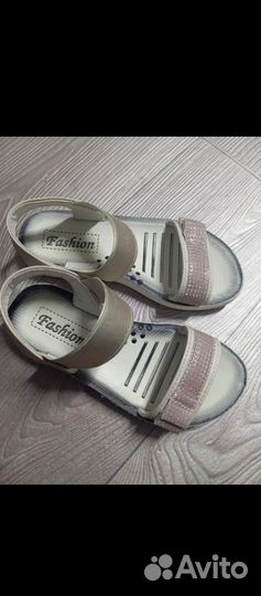 Босоножки для девочки