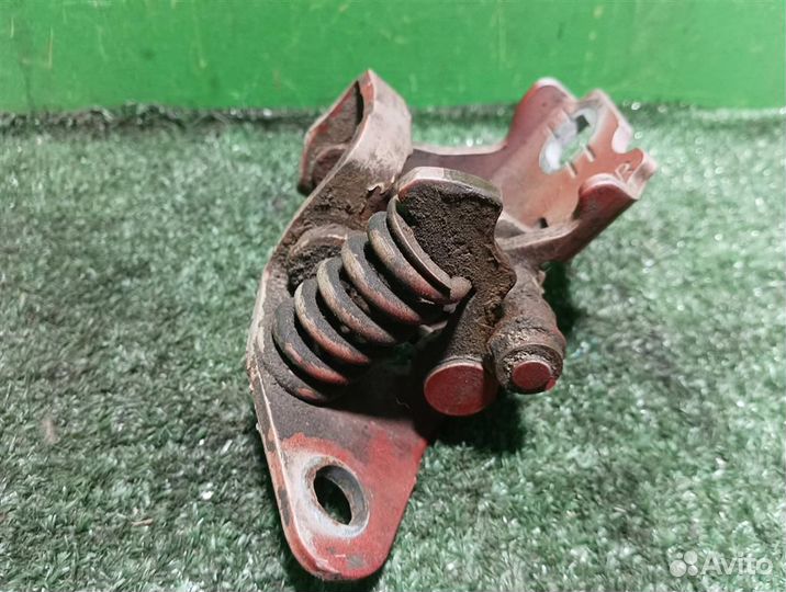 Петля двери задней правой нижняя Dodge Caliber PM