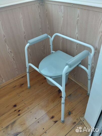 Санитарный стул туалет