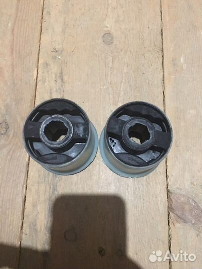 Сайлентблоки Lemforder 2971001