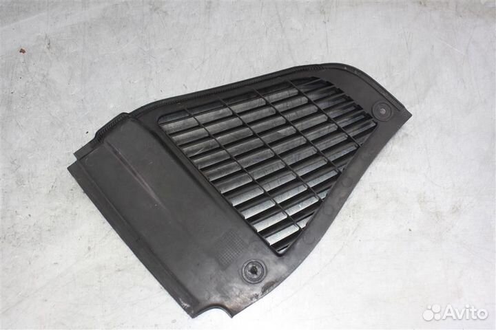 Решетка стеклооч. (планка под лобовое стекло) Por