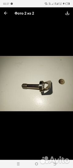 Винт для монитора