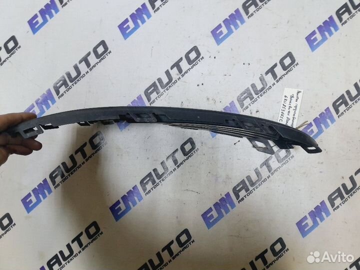 Решетка переднего бампера левая Фольксваген Поло