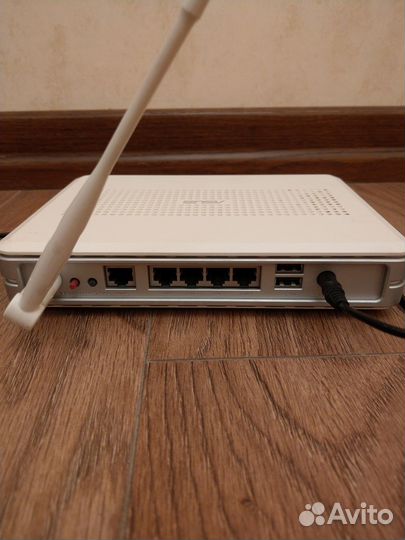 Wi-Fi роутер asus WL-500gP V2