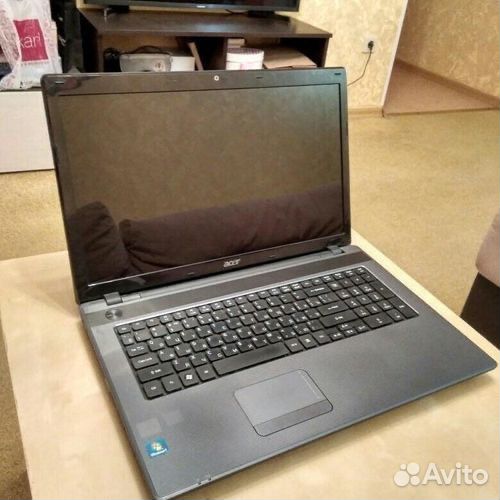 Ноутбук и монитор