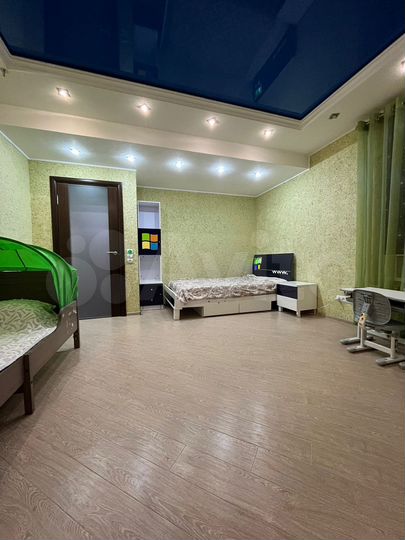 3-к. квартира, 110 м², 3/10 эт.