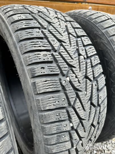 Nokian Tyres Hakkapeliitta 7 215/55 R17