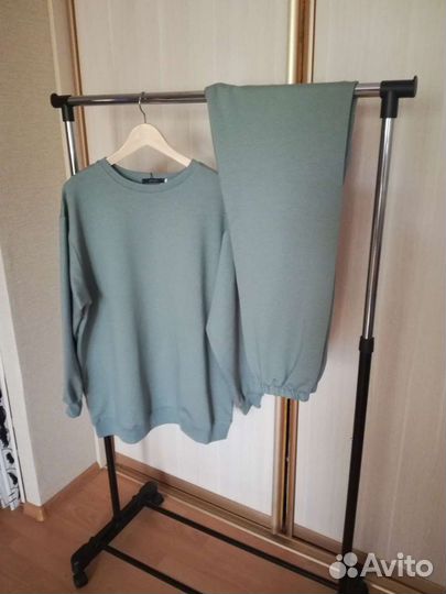 Новый спортивный костюм р.50-52