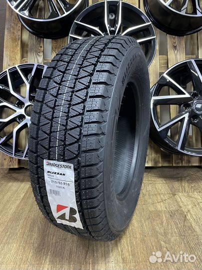 Bridgestone Blizzak DM-V3 215/65 R16 102S