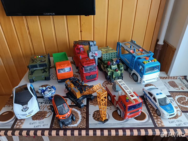 Детские машинки игрушки пакетом
