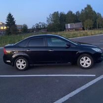 Ford Focus 1.6 MT, 2011, 222 000 км, с пробегом, цена 530 000 руб.