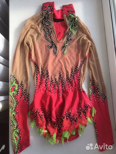 Гимнастический купальник