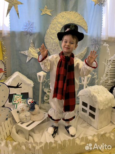 Новогодний костюм снеговика