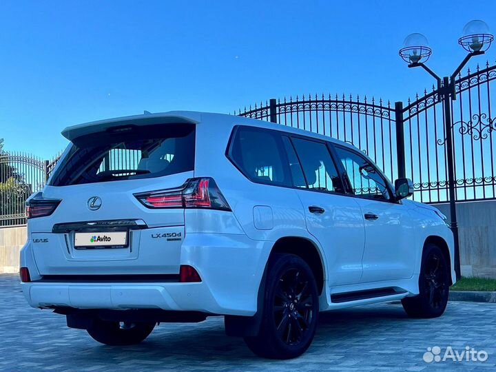 Lexus LX 4.5 AT, 2019, 8 000 км