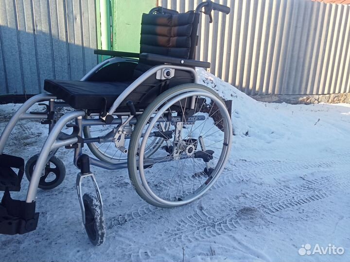 Коляска инвалидная