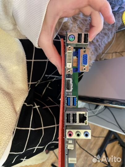 Материнская плата с процессором