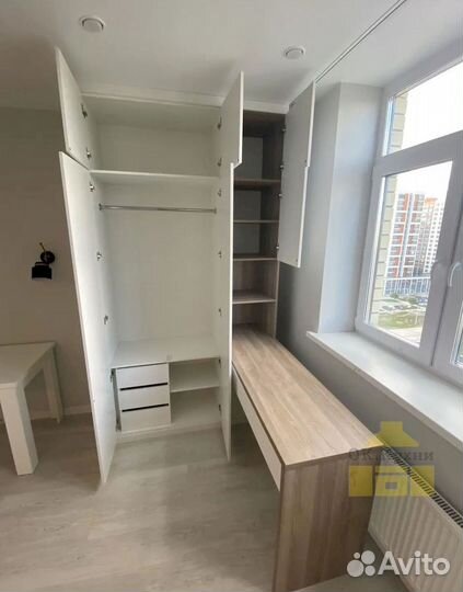 Шкаф двухстворчатый