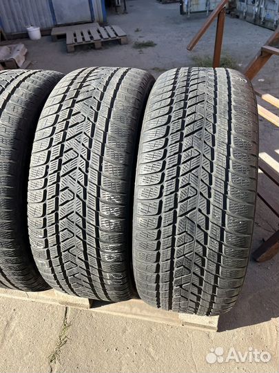 Pirelli Scorpion Winter 285/45 R22