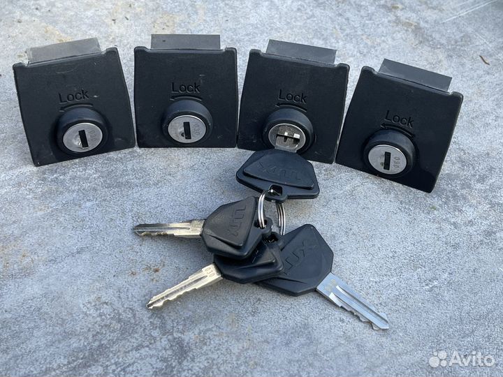 Багажник на крышу LUX, поперечены 130 см