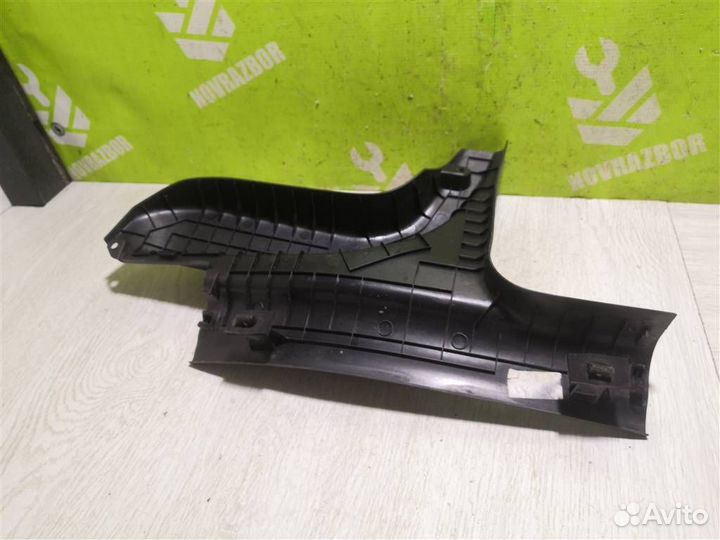 Накладка порога (внутренняя) Хендай i30 12-17