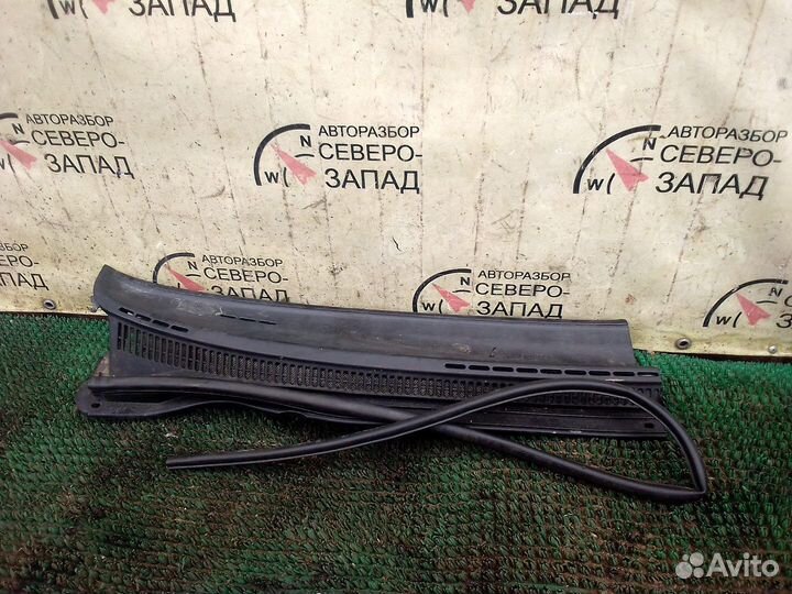 Toyota corolla 120 Жабо правое седан