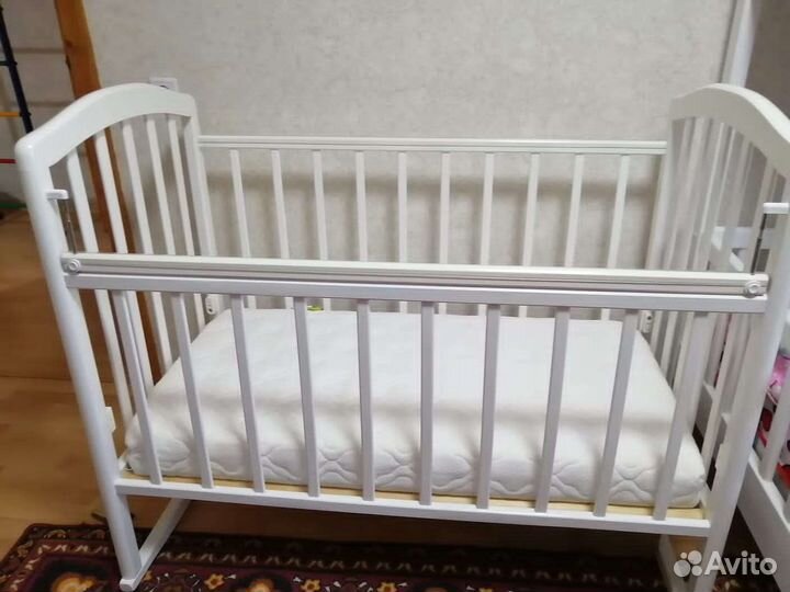 Кроватка для новорождённого