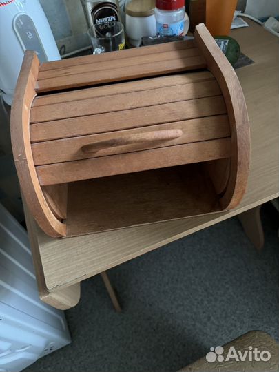 Хлебница деревянная