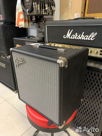 Комбоусилитель басовый Fender rumble 25