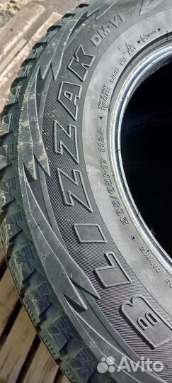 Bridgestone Blizzak DM-V1 265/65 R17