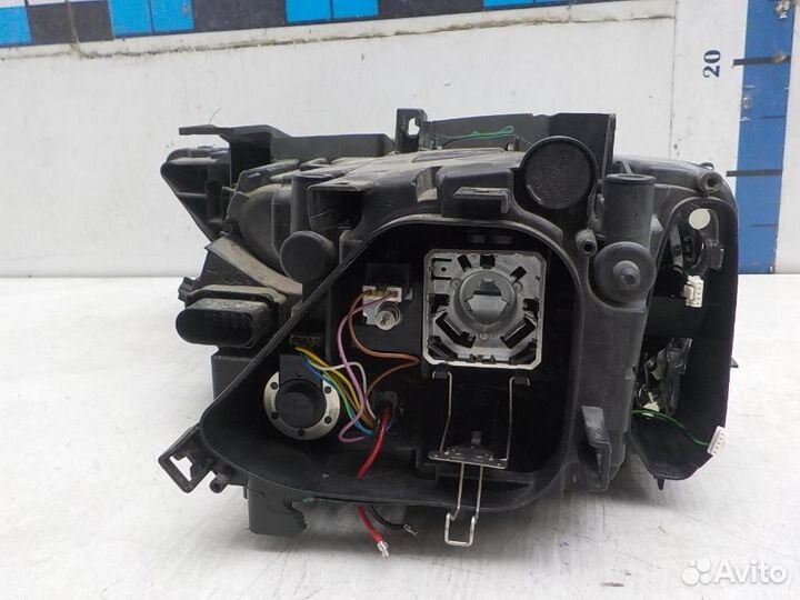 Фара правая Audi Q3/RS Q3