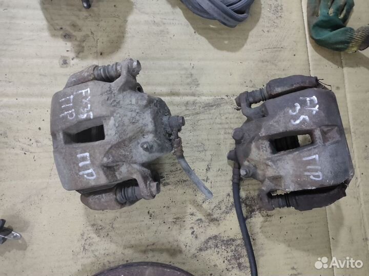 Суппорт передний Infiniti FX35 FX45 S50 2002-09