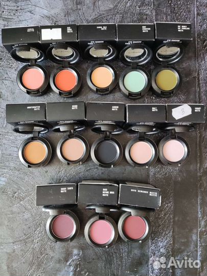 MAC тени однушки