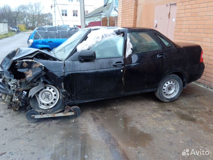 LADA Priora 1.6 МТ, 2013, битый, 59 000 км