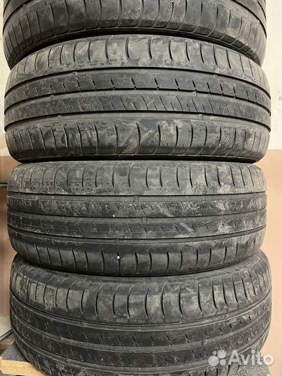 Kumho Ecowing ES01 KH27 215/60 R16 95V