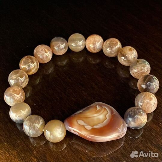 Браслет из черного лунного камня