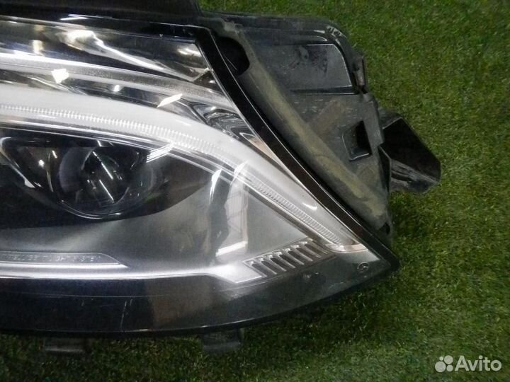Фара правая Mercedes-Benz GLE