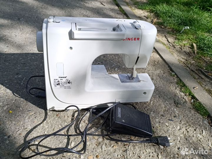 Швейная машина Singer 8280 бу