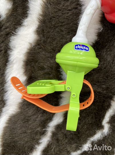 Развивающая игрушка (дуга) на коляску