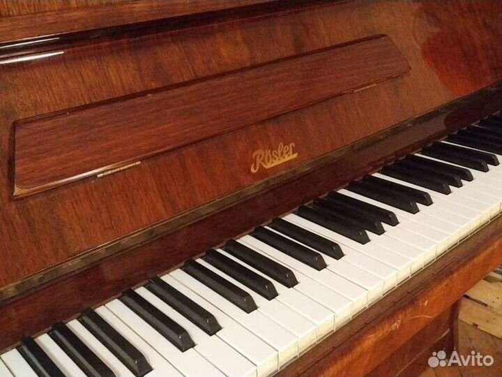Пианино Rösler (Rosler, Рёслер), Petrof