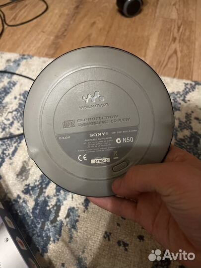 Cd плеер sony walkman d-ej011 Рабочий