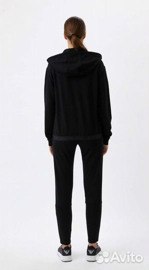 Спортивный костюм EA7