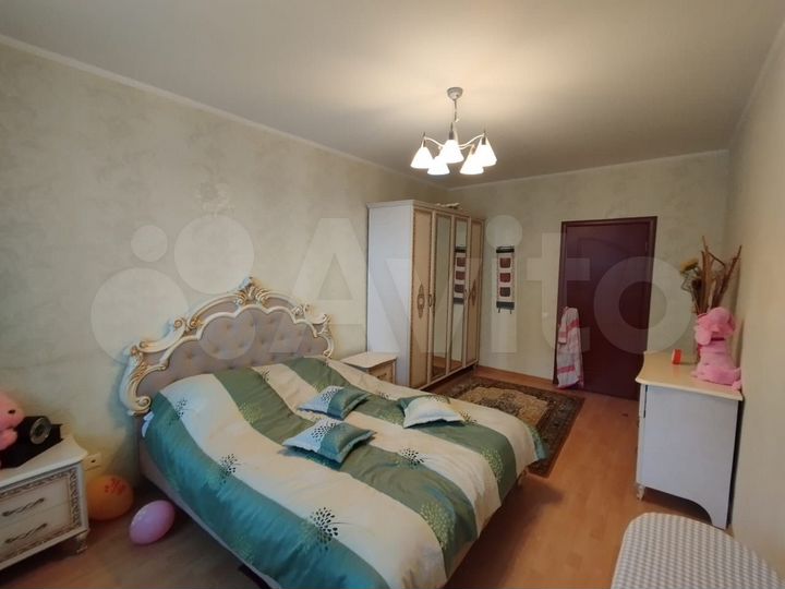 2-к. квартира, 73 м², 4/9 эт.