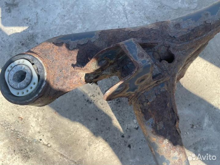 Подрамник задний 4F0505235AJ